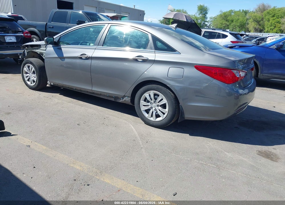 2013 HYUNDAI SONATA VIN: 5NPEB4AC7DH587645
