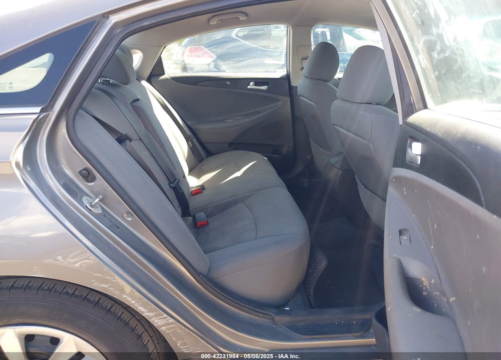 2013 HYUNDAI SONATA VIN: 5NPEB4AC7DH587645