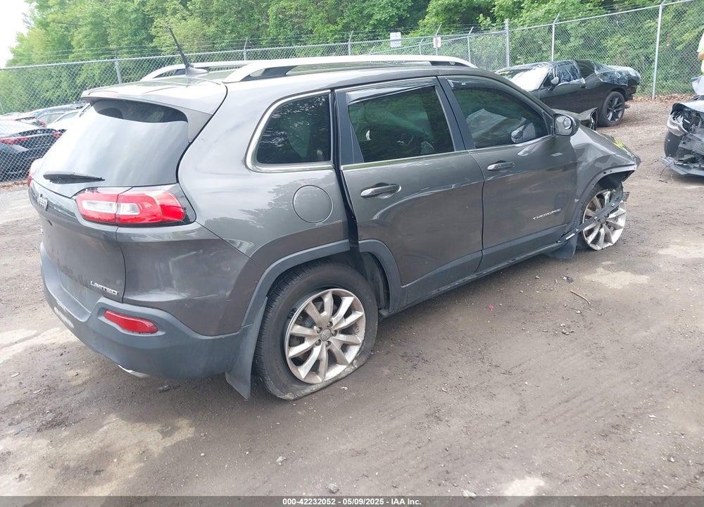 2017 JEEP CHEROKEE VIN: 1C4PJMDS8HW501709