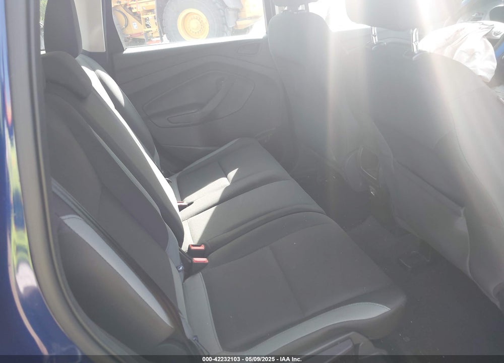 2016 FORD ESCAPE VIN: 1FMCU0F72GUB40412