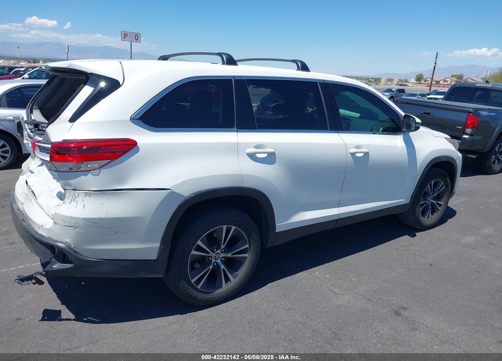 2019 TOYOTA HIGHLANDER VIN: 5TDZZRFH3KS364055