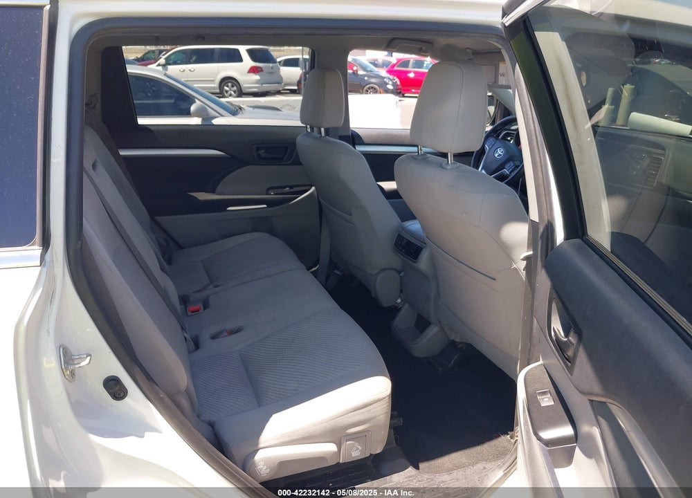 2019 TOYOTA HIGHLANDER VIN: 5TDZZRFH3KS364055