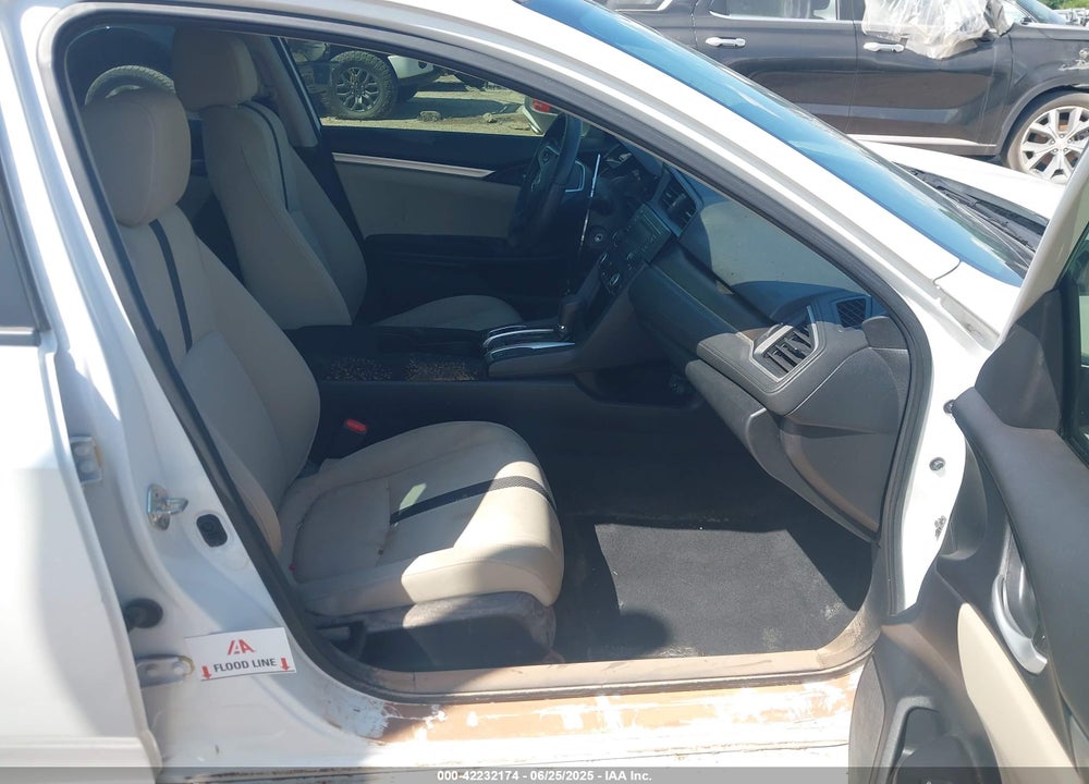 2019 HONDA CIVIC VIN: 19XFC2F65KE207213