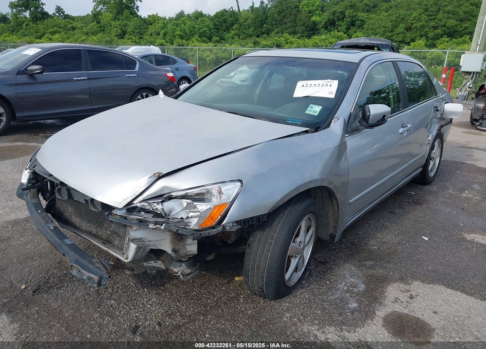 2003 HONDA ACCORD 2.4 EX VIN: JHMCM56663C013038