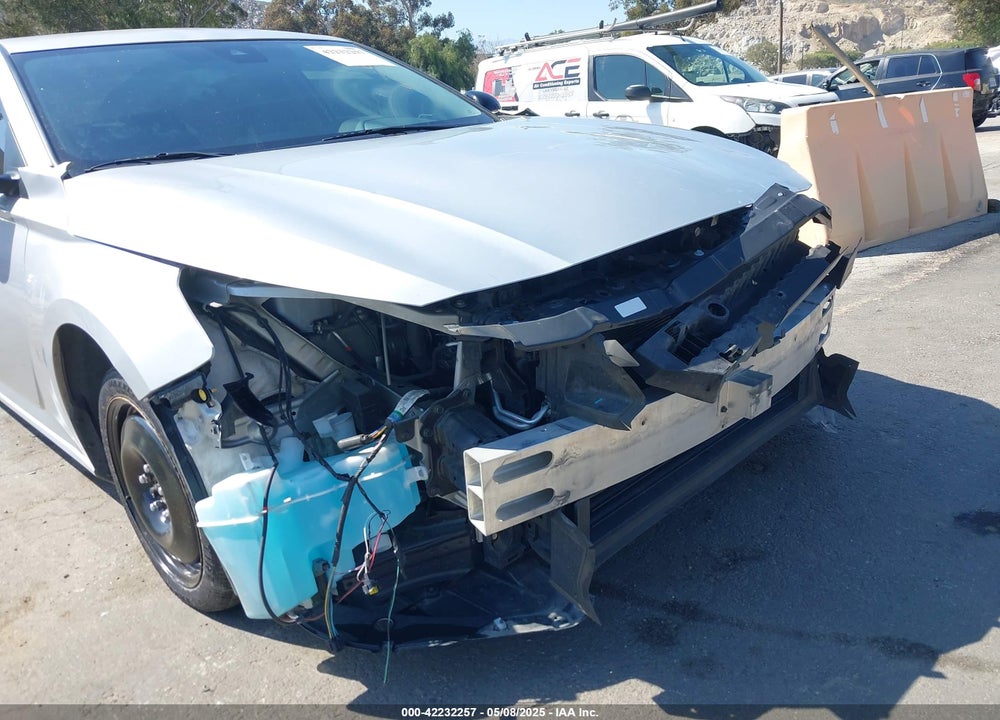 2021 NISSAN ALTIMA SR FWD VIN: 1N4BL4CV8MN418271