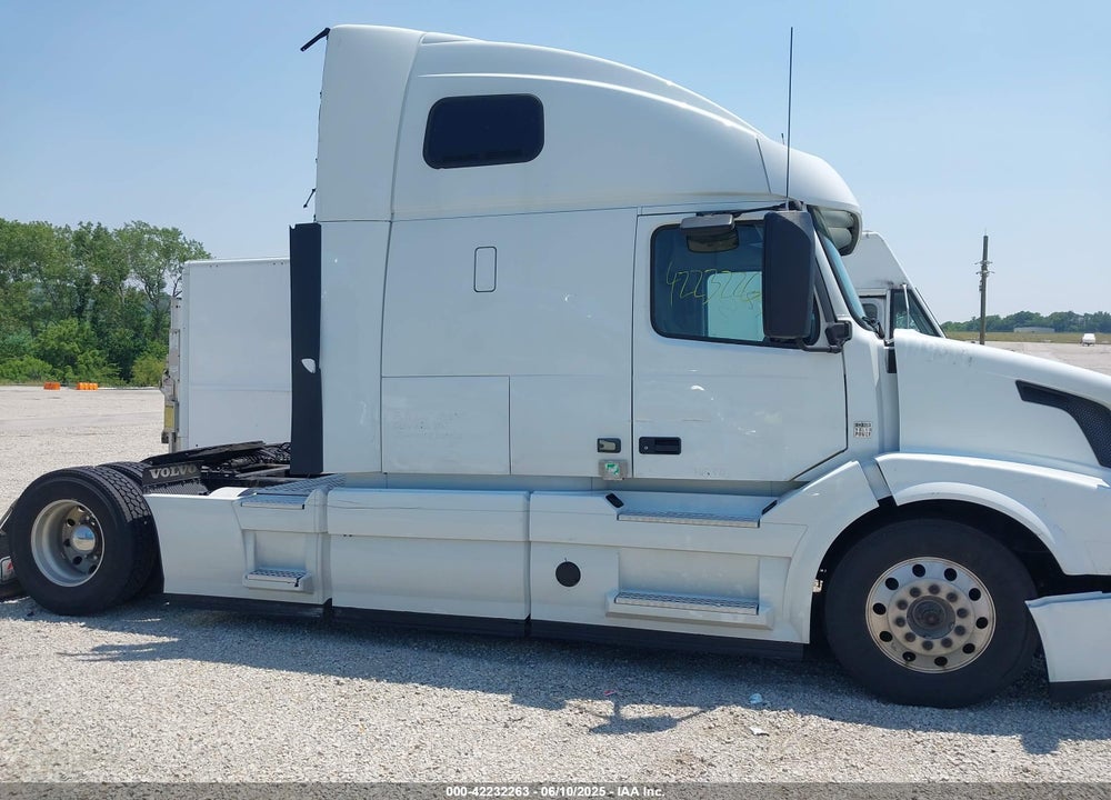 2017 VOLVO VNL VIN: 4V4N19EH3HN987055