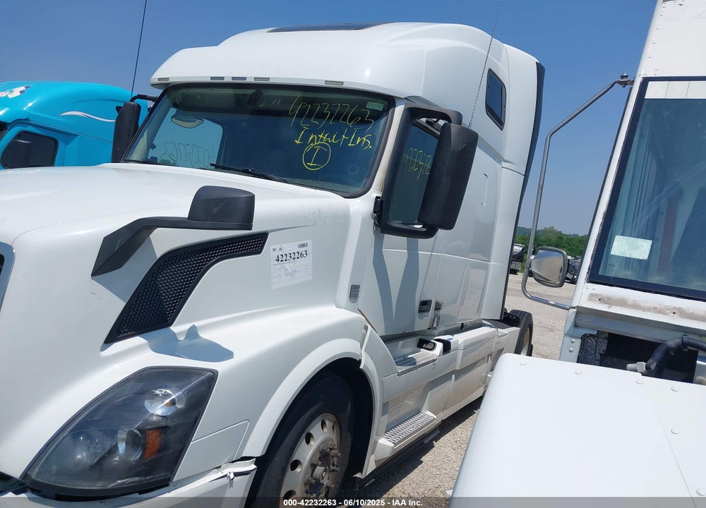 2017 VOLVO VNL VIN: 4V4N19EH3HN987055