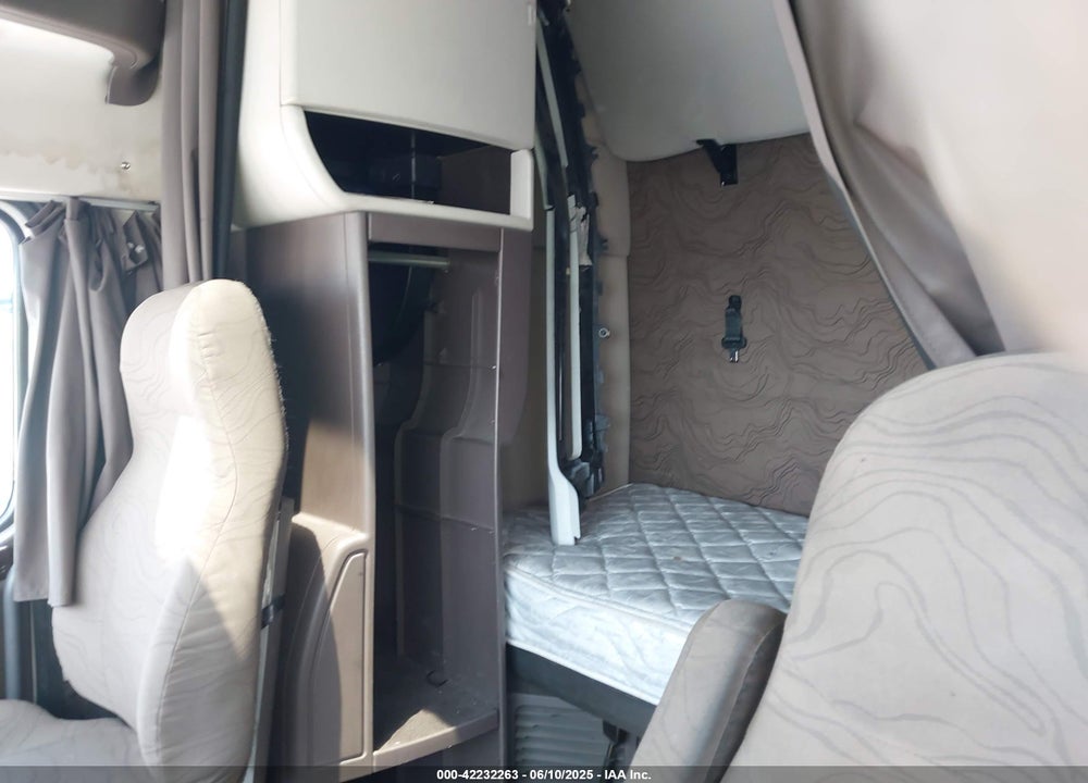 2017 VOLVO VNL VIN: 4V4N19EH3HN987055