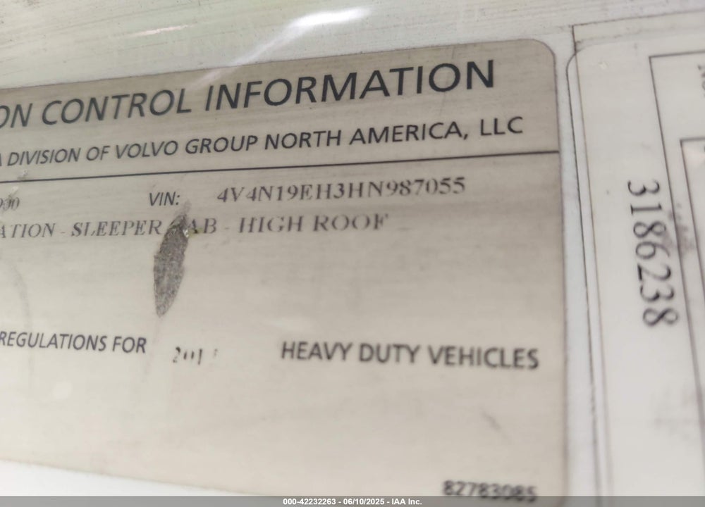 2017 VOLVO VNL VIN: 4V4N19EH3HN987055