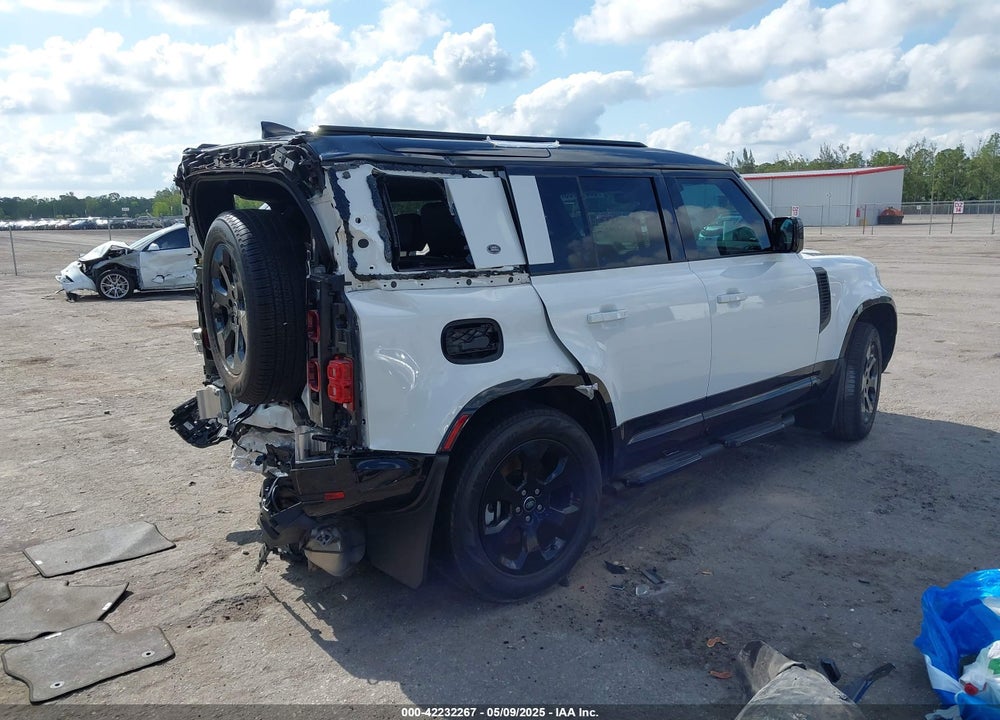 2022 LAND ROVER DEFENDER VIN: SALE37RU8N2099697
