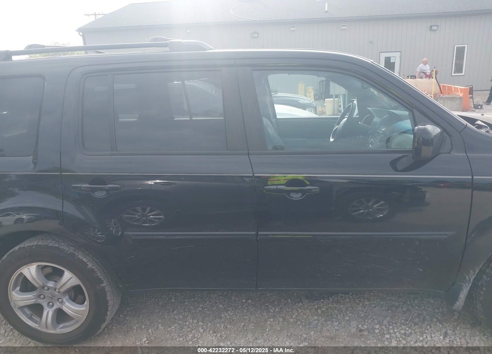 2013 HONDA PILOT VIN: 5FNYF4H52DB086315