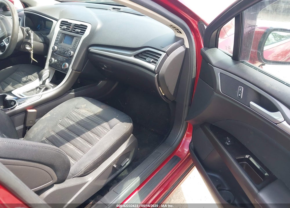 2016 FORD FUSION VIN: 1FA6P0H73G5110888