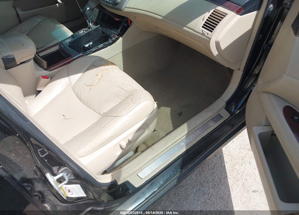 2011 TOYOTA AVALON VIN: 4T1BK3DB1BU426657