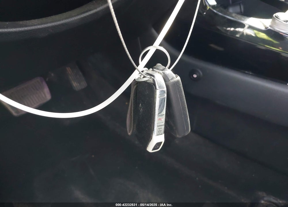 2021 KIA SELTOS VIN: KNDETCA2XM7204218