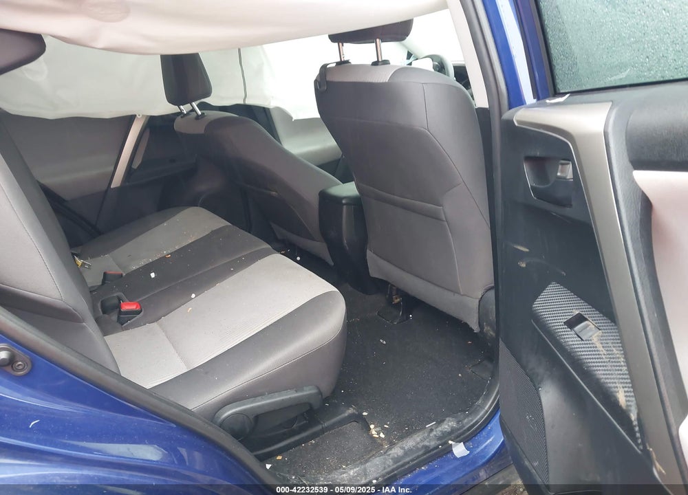 2015 TOYOTA RAV4 VIN: 2T3BFREV0FW234806