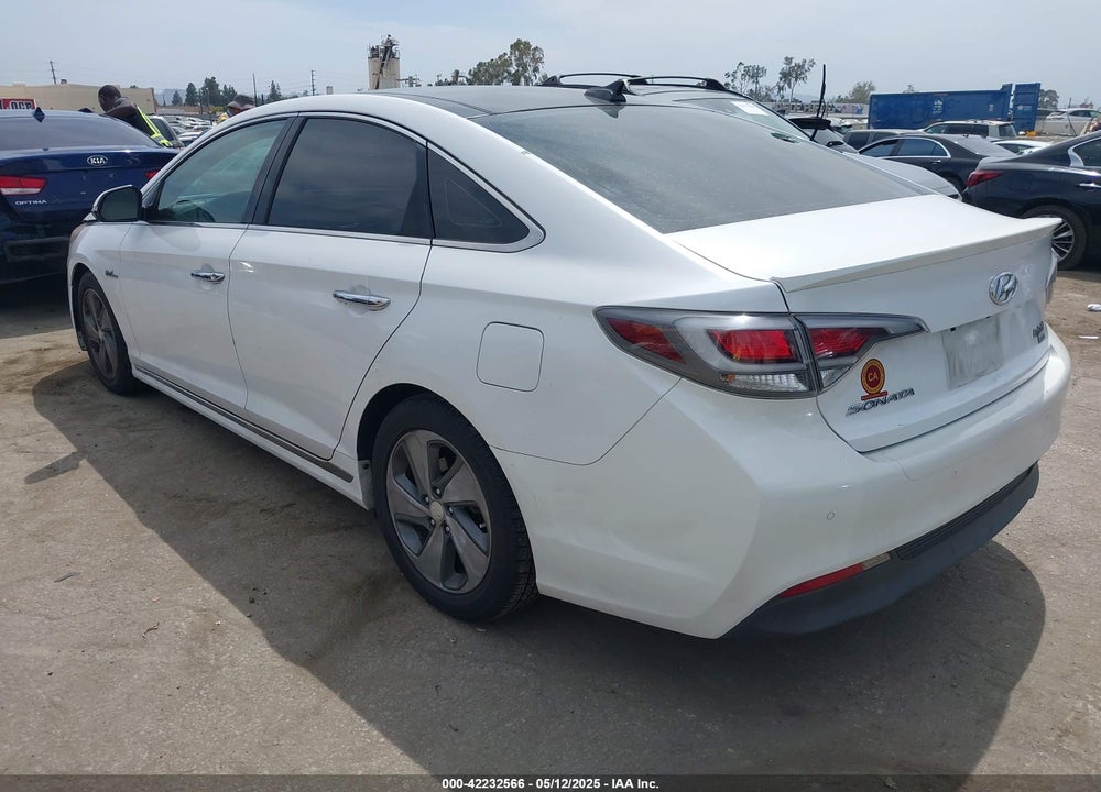 2016 HYUNDAI SONATA HYBRID VIN: KMHE34L15GA030667