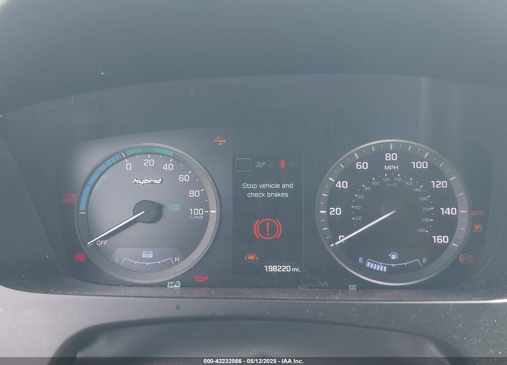 2016 HYUNDAI SONATA HYBRID VIN: KMHE34L15GA030667