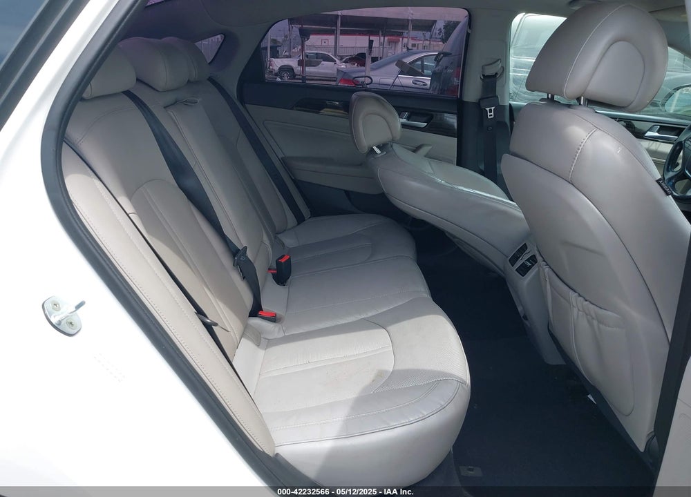 2016 HYUNDAI SONATA HYBRID VIN: KMHE34L15GA030667