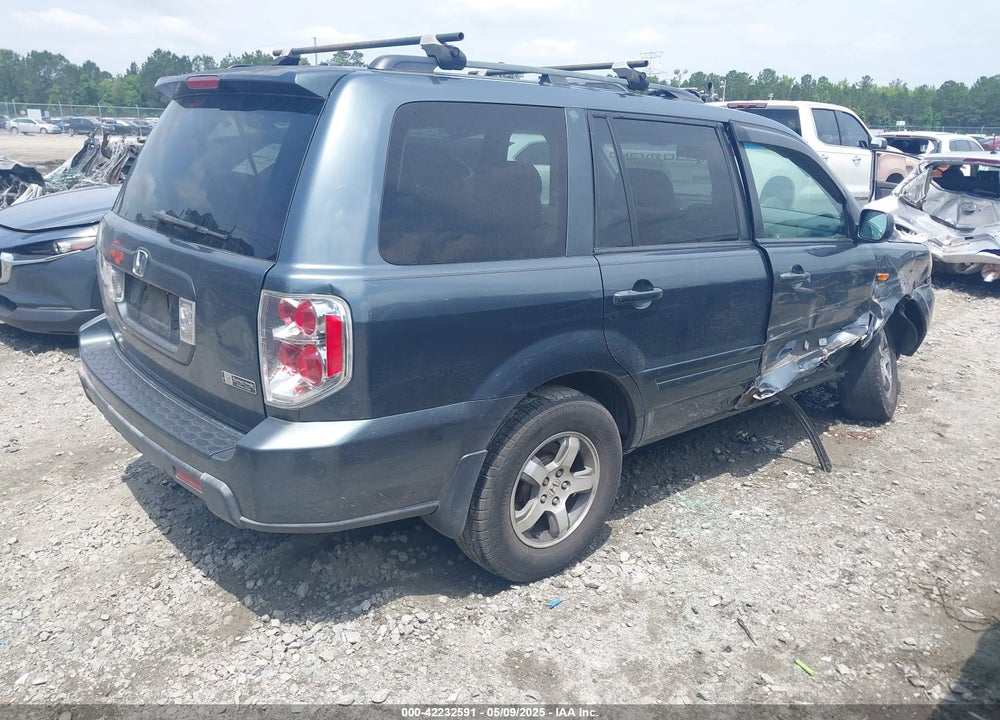 2006 HONDA PILOT VIN: 5FNYF285X6B037032