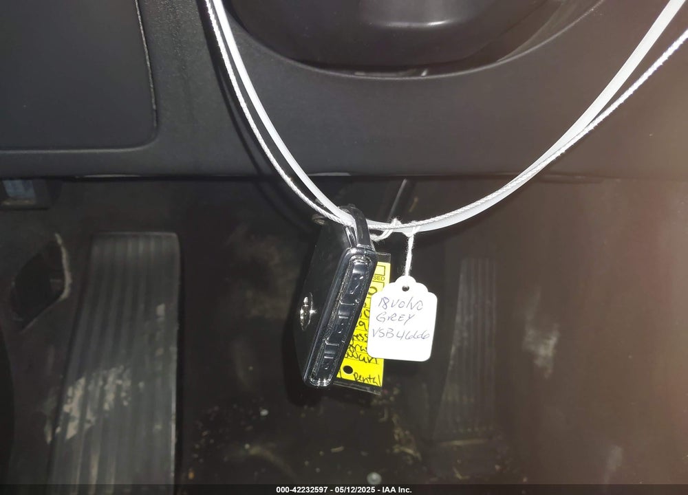 2018 VOLVO XC90 VIN: YV4102PK4J1357195