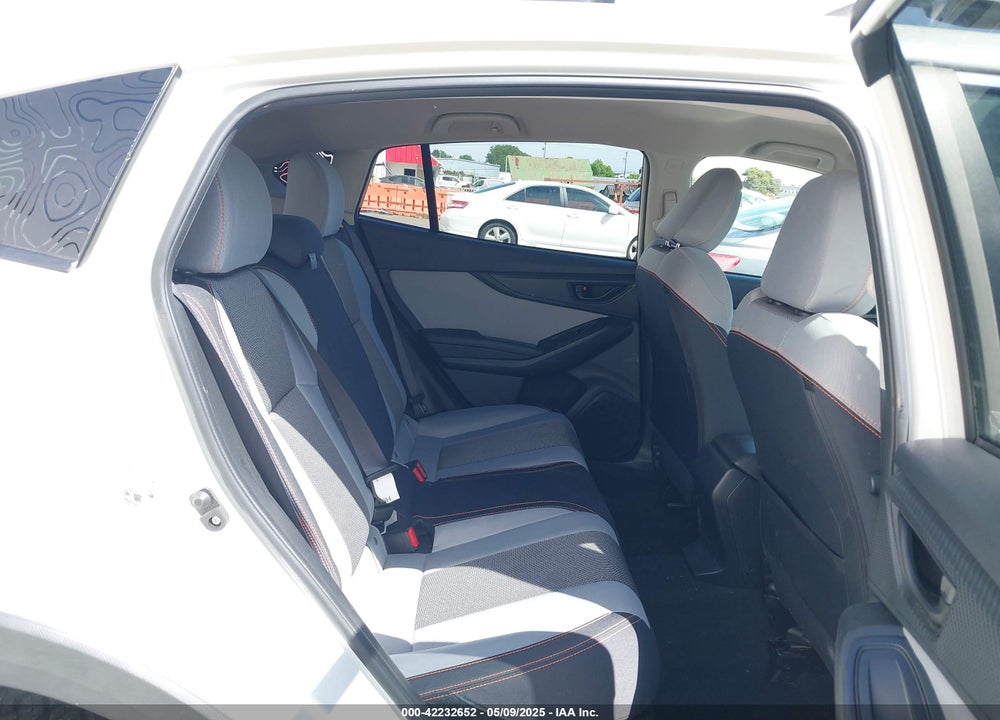 2021 SUBARU CROSSTREK VIN: JF2GTAPC1M8382821