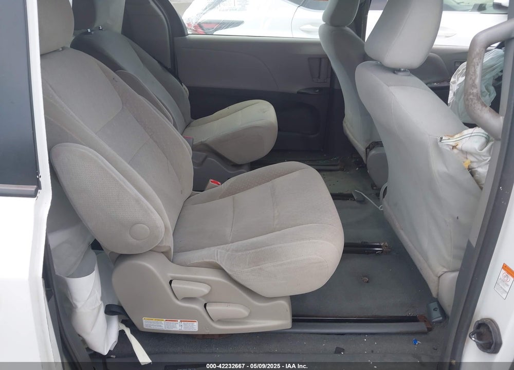 2017 TOYOTA SIENNA L 7 PASSENGER VIN: 5TDZZ3DC7HS819101