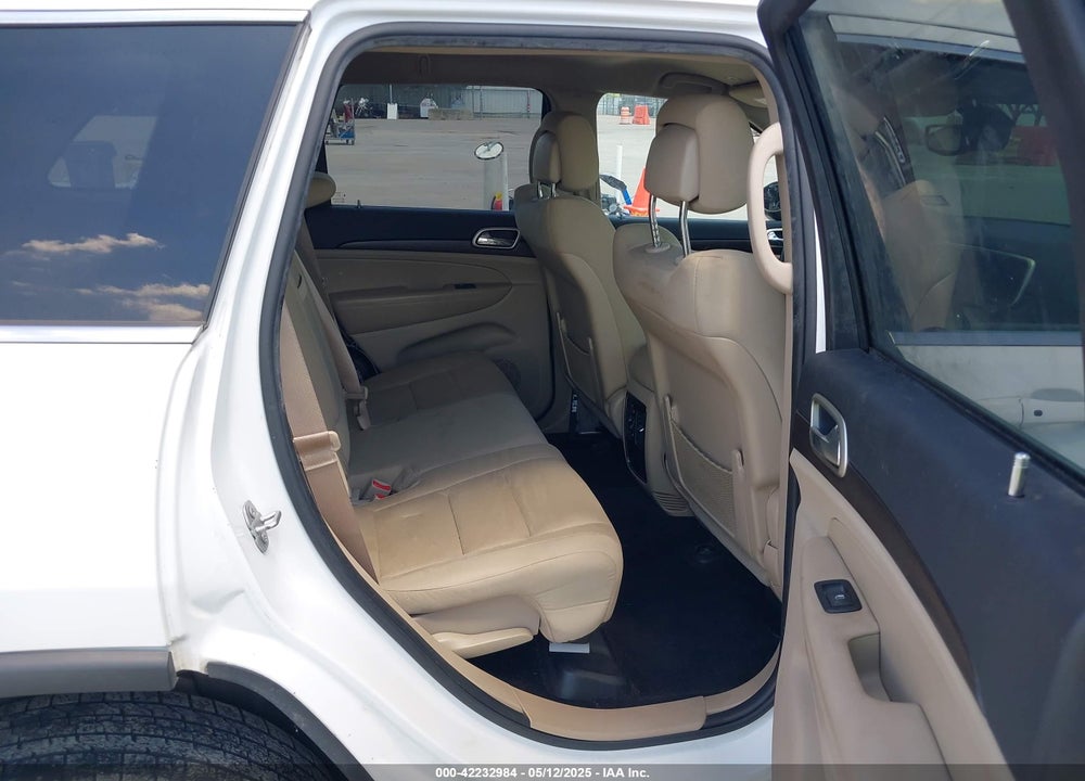2017 JEEP GRAND CHEROKEE VIN: 1C4RJEAG2HC618718
