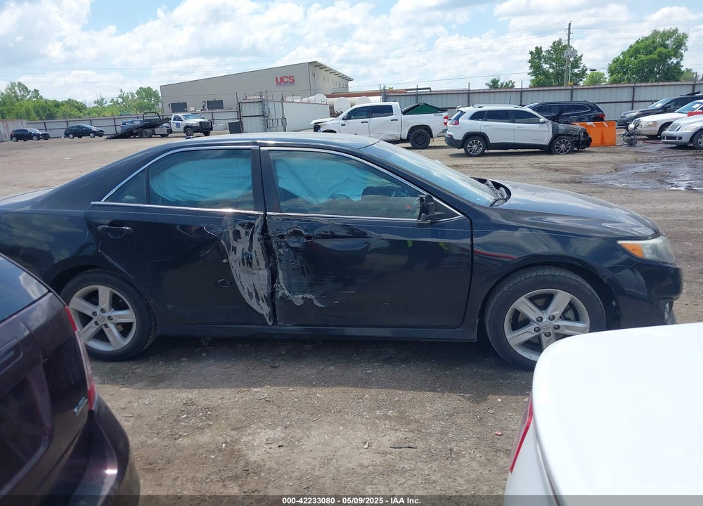 2014 TOYOTA CAMRY SE VIN: 4T1BF1FK3EU367041