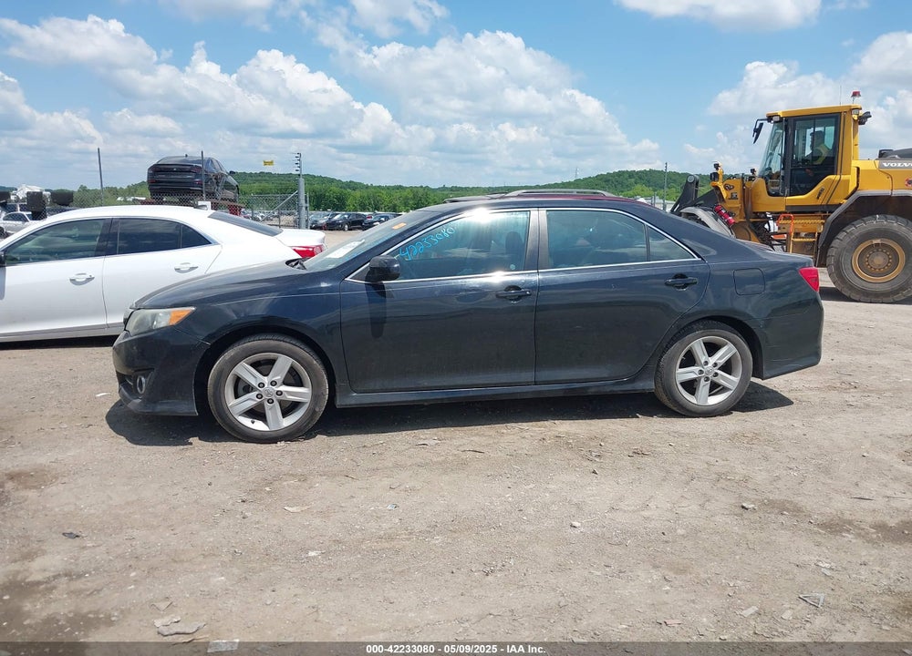 2014 TOYOTA CAMRY SE VIN: 4T1BF1FK3EU367041
