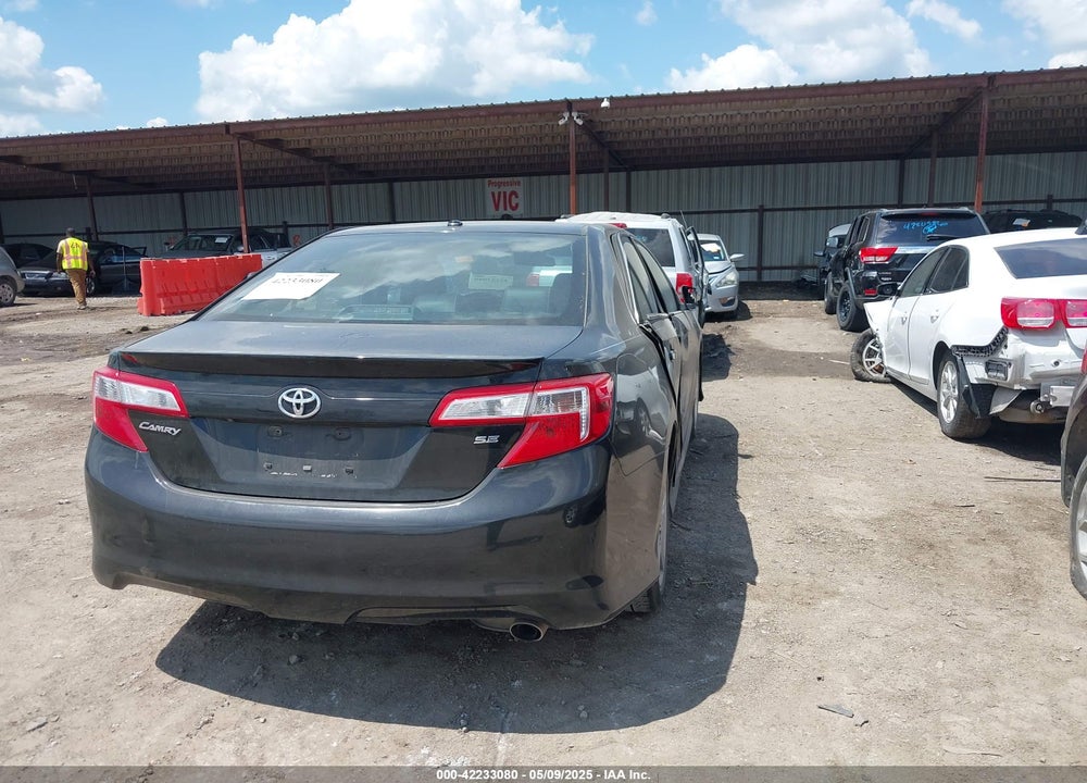 2014 TOYOTA CAMRY SE VIN: 4T1BF1FK3EU367041