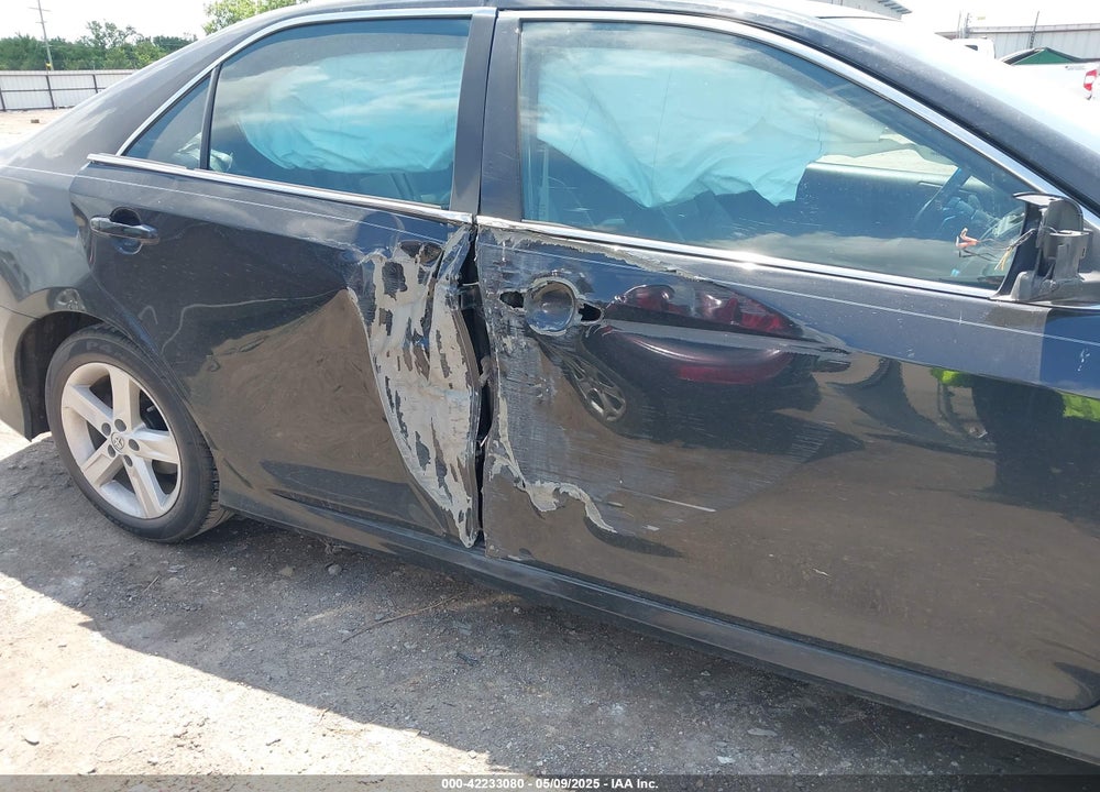 2014 TOYOTA CAMRY SE VIN: 4T1BF1FK3EU367041