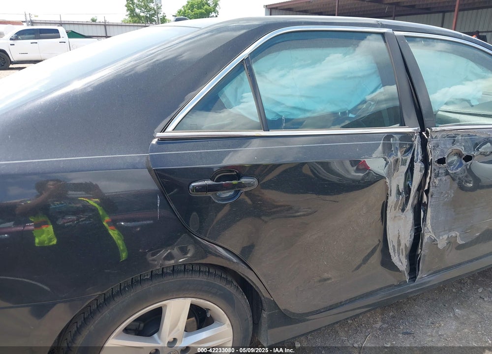 2014 TOYOTA CAMRY SE VIN: 4T1BF1FK3EU367041