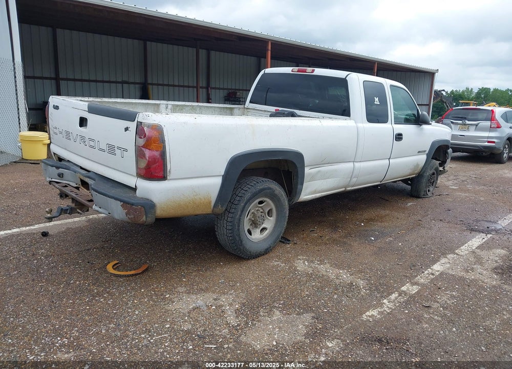 2004 CHEVROLET SILVERADO C2500 HEAVY DUTY VIN: 1GCHC29U44E322371