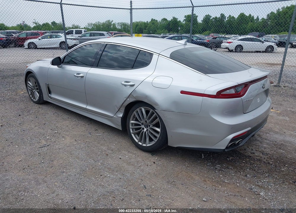 2018 KIA STINGER VIN: KNAE15LA2J6026048
