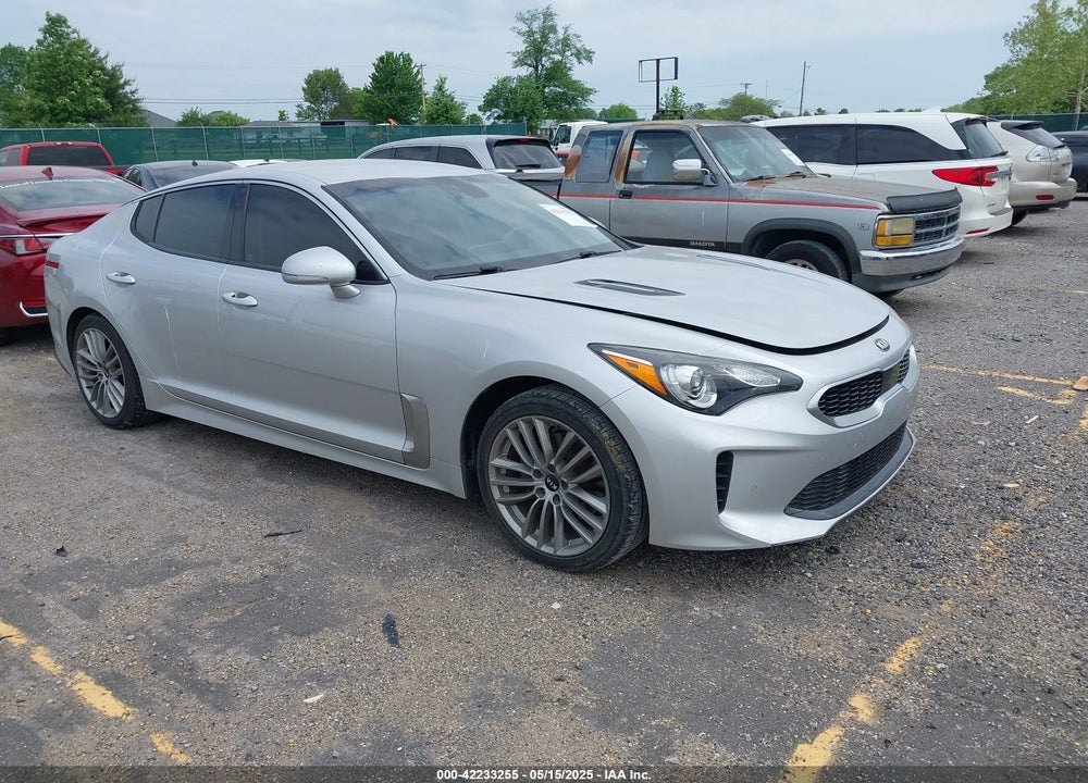 2018 KIA STINGER VIN: KNAE15LA2J6026048