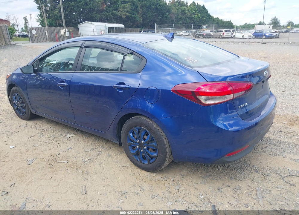 2017 KIA FORTE VIN: 3KPFK4A73HE161128