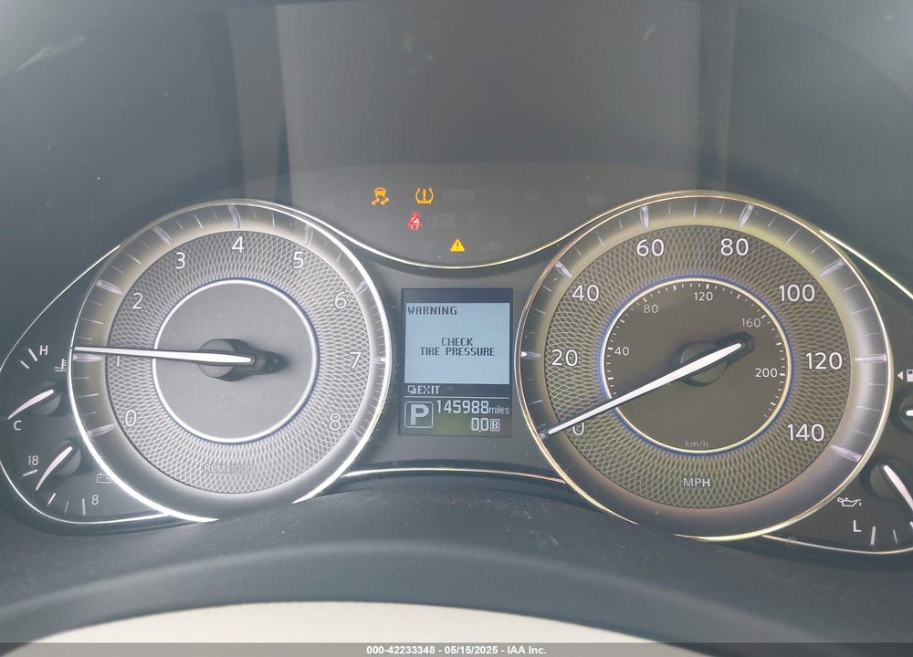2014 INFINITI QX80 VIN: JN8AZ2NE6E9063136