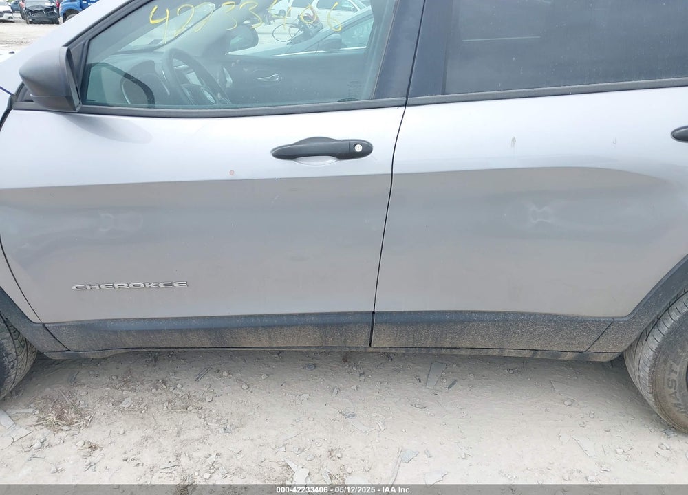 2014 JEEP CHEROKEE VIN: 1C4PJMAB0EW273057