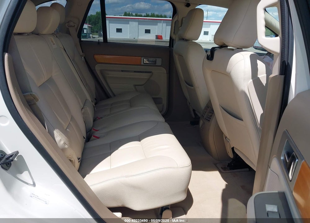 2007 LINCOLN MKX VIN: 2LMDU68C57BJ33708