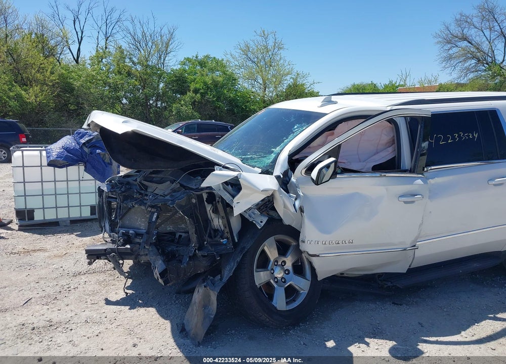 2017 CHEVROLET SUBURBAN LT VIN: 1GNSCHKC0HR252447