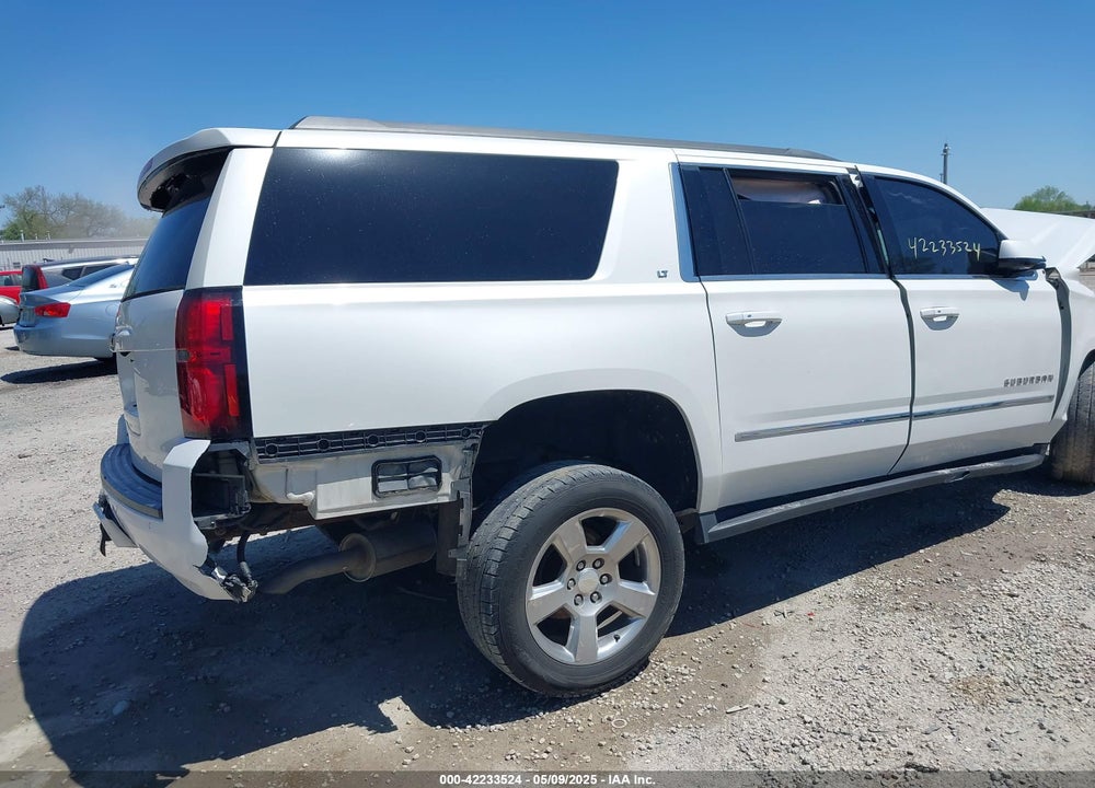 2017 CHEVROLET SUBURBAN LT VIN: 1GNSCHKC0HR252447