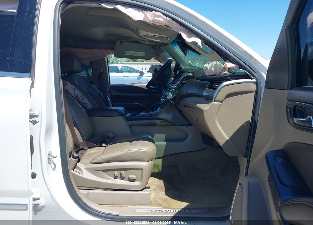 2017 CHEVROLET SUBURBAN LT VIN: 1GNSCHKC0HR252447