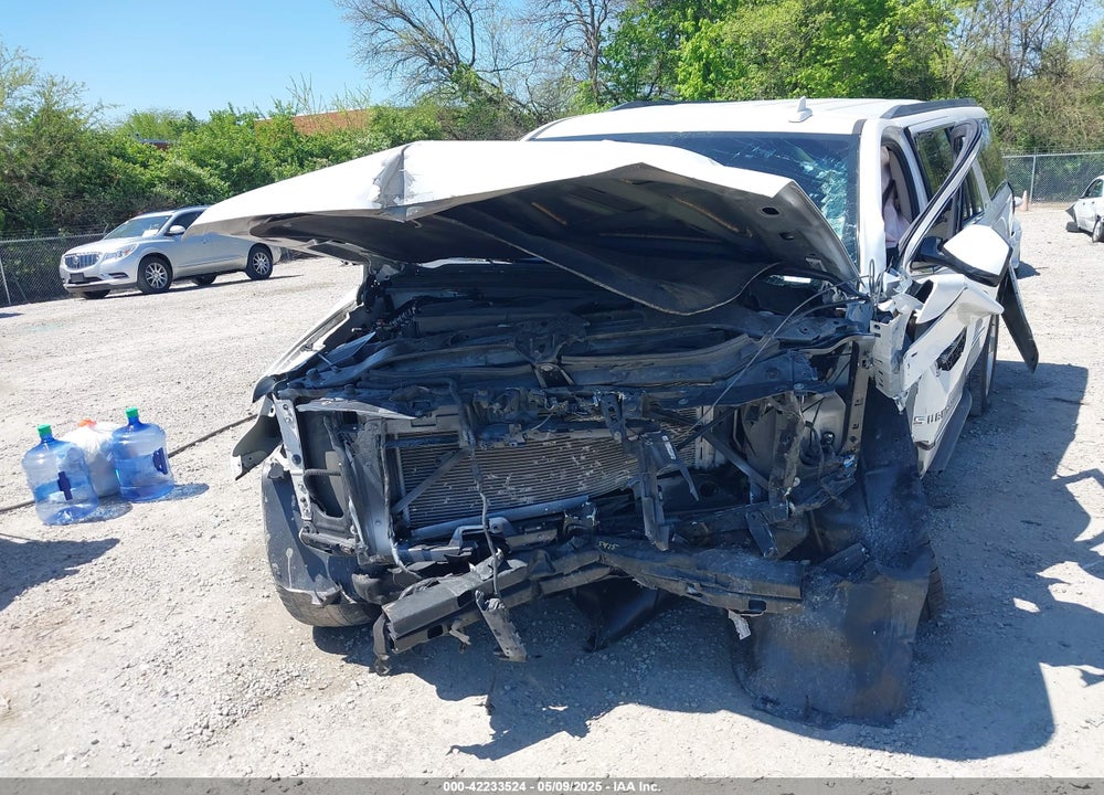 2017 CHEVROLET SUBURBAN LT VIN: 1GNSCHKC0HR252447