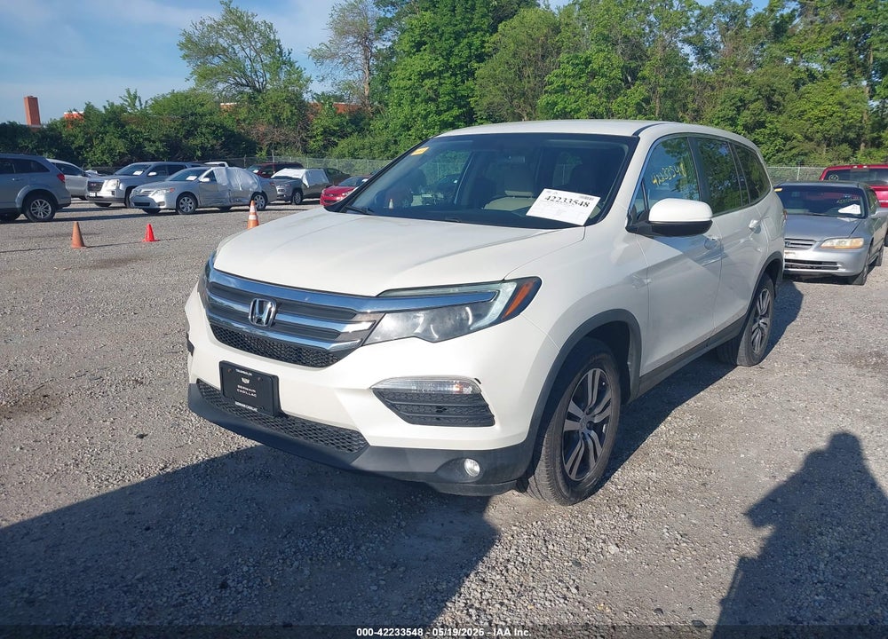 2017 HONDA PILOT VIN: 5FNYF6H3XHB051344