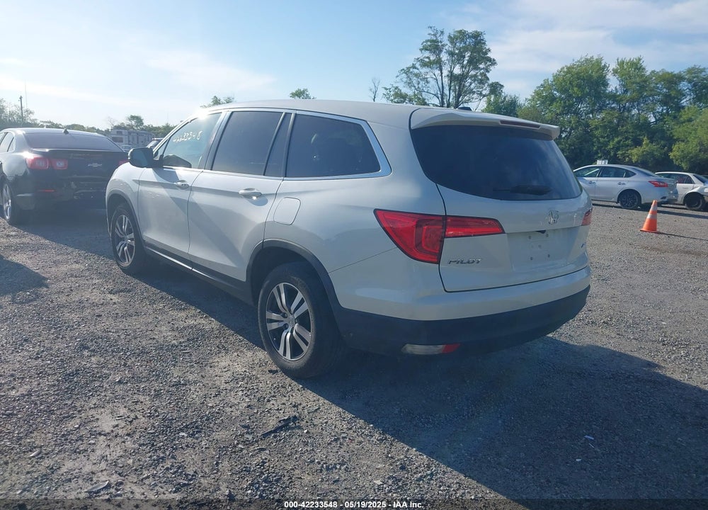 2017 HONDA PILOT VIN: 5FNYF6H3XHB051344