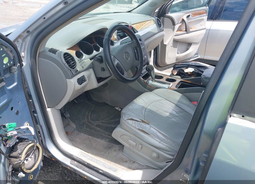 2008 BUICK ENCLAVE VIN: 5GAER237X8J209611