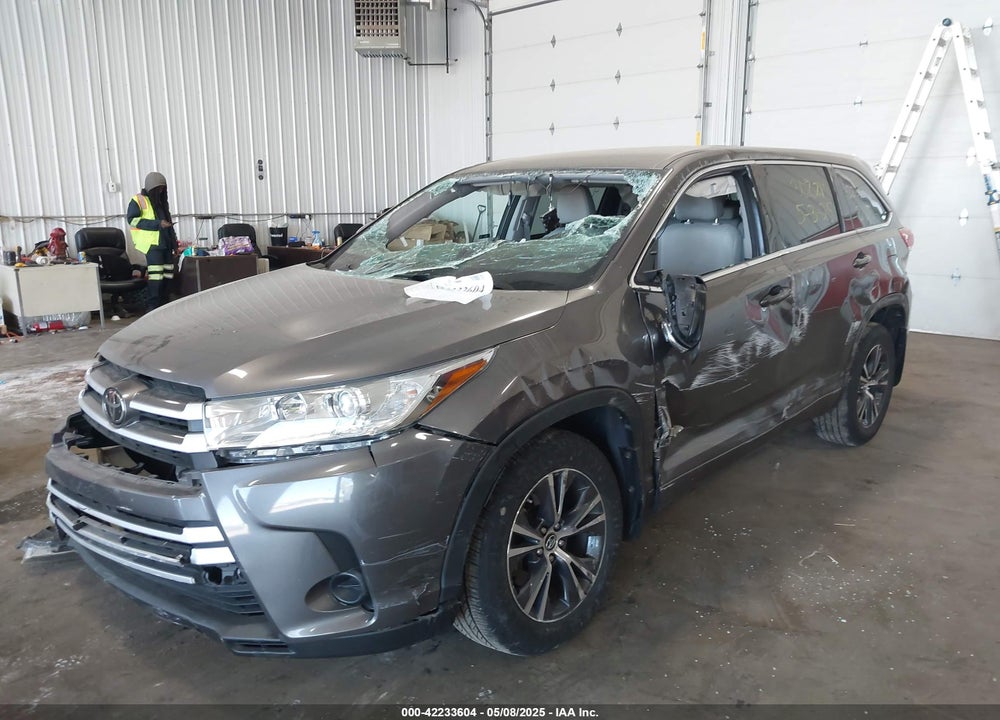 2017 TOYOTA HIGHLANDER VIN: 5TDBZRFH8HS386143