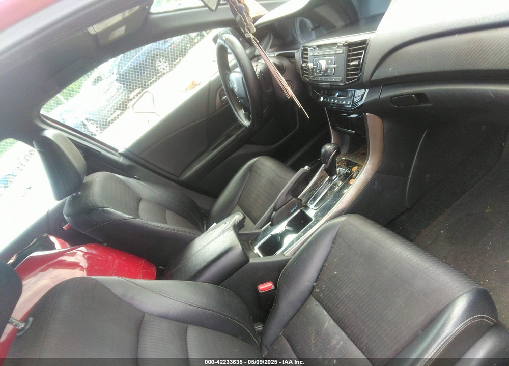 2016 HONDA ACCORD VIN: 1HGCR2F50GA127502
