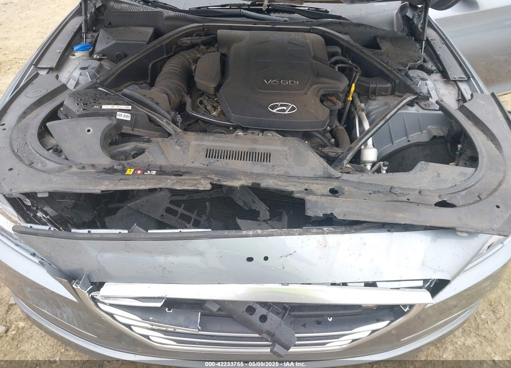 2015 HYUNDAI GENESIS VIN: KMHGN4JE2FU084191