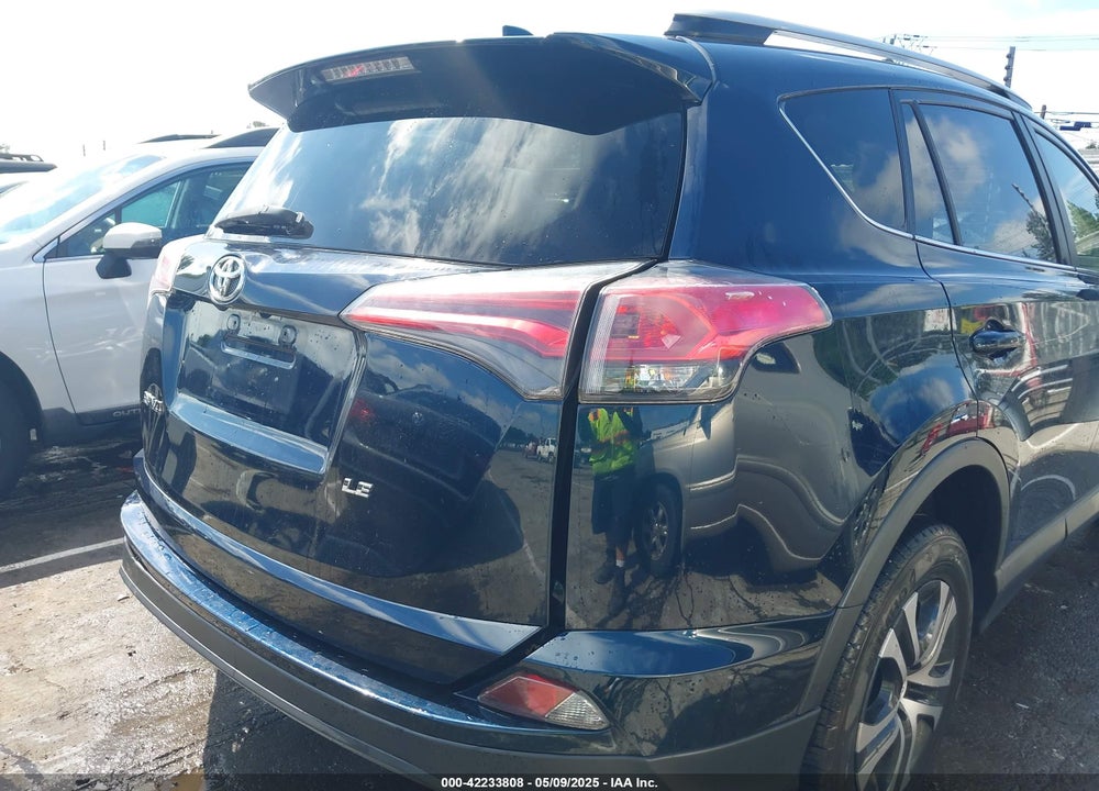 2017 TOYOTA RAV4 VIN: JTMZFREV3HJ712555